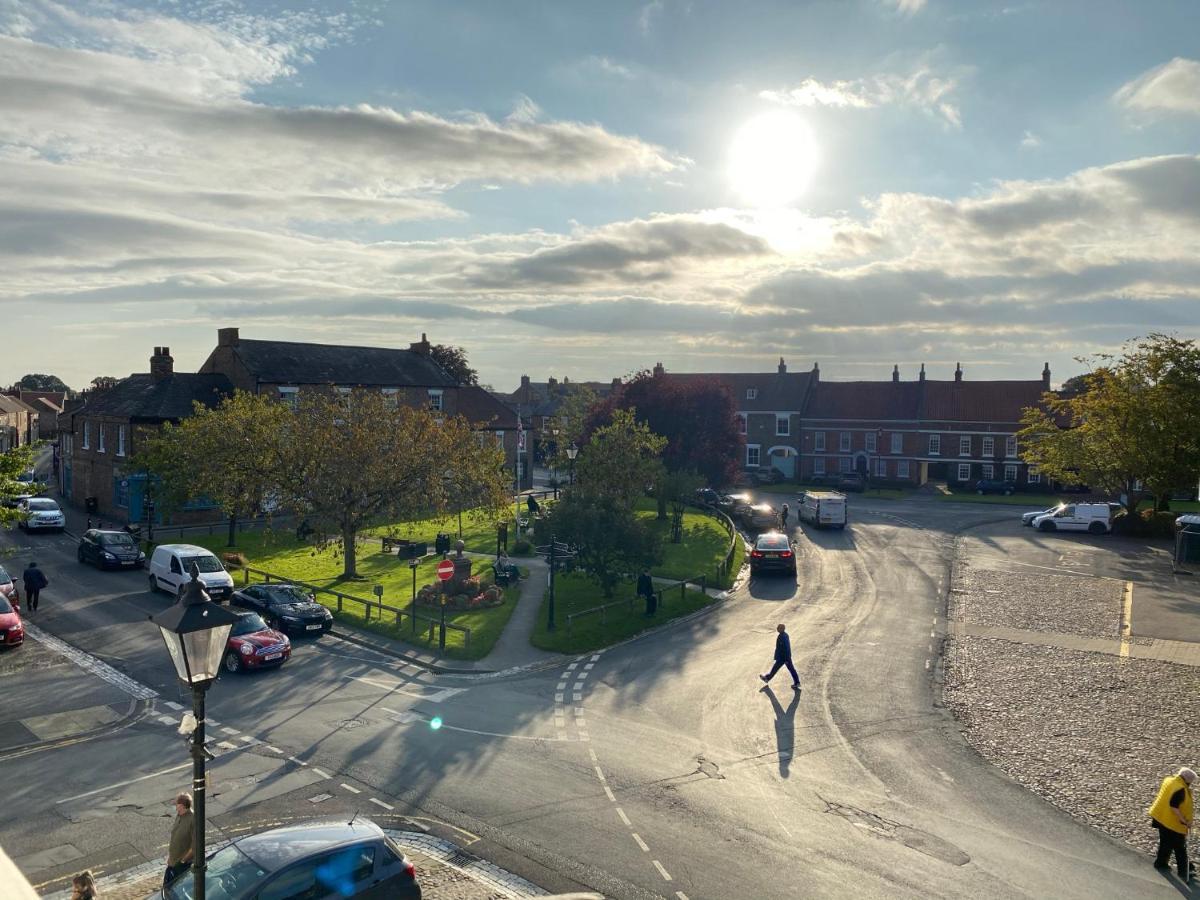 The George Hotel Easingwold Exterior foto